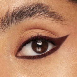 Crayon Rebeleyes 104 Spice Mesauda -Uber Boutique crayon rebeleyes 104 spice mesauda 2