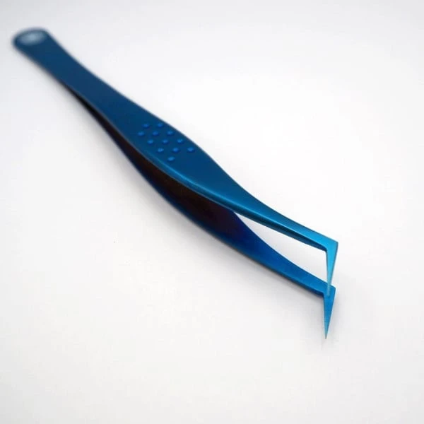 Pince Russe Fine Femme De Caractère 4 Pince Russe Fine Femme De Caractère – Image 2